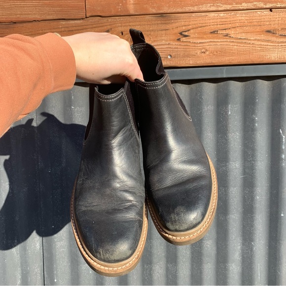 Clarks Chelsea Boot - Picture 2 of 7